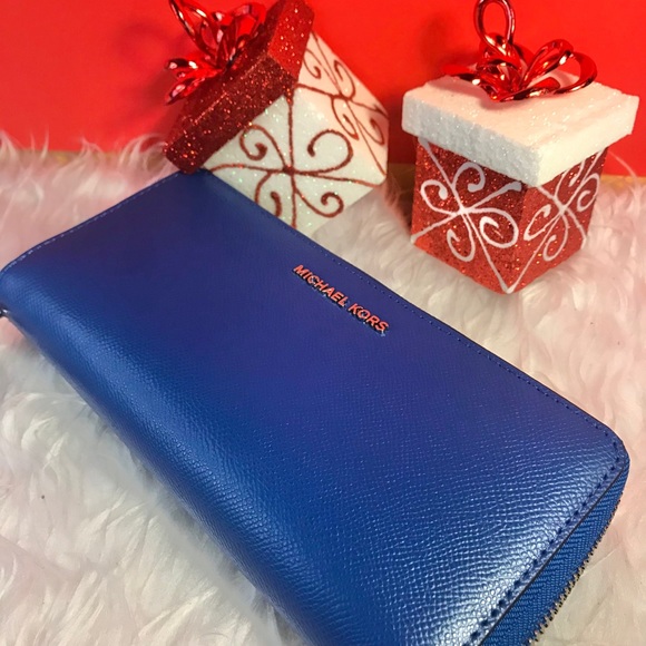 Michael Kors Handbags - ‼️SALE NEW MK ‼️ MICHAEL KORS WALLET WRISTLET BLUE
